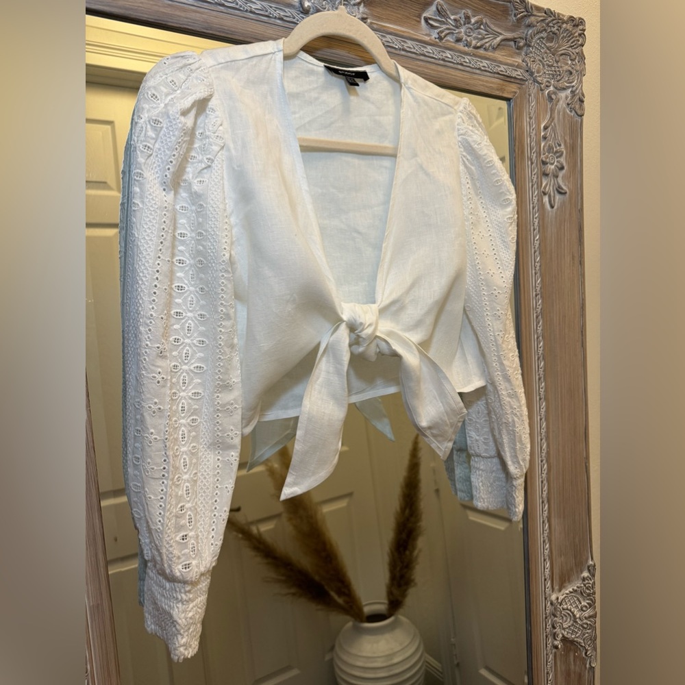 Studio F White Linen Top Long Lace Sleeve XXS